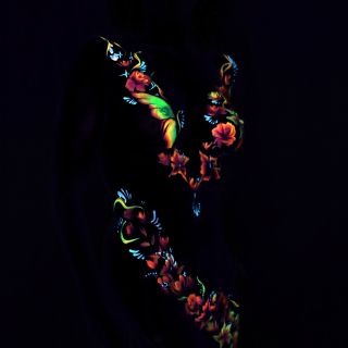 Body schmink studio bodypaint flowers glowing in the dark_pxp_hr