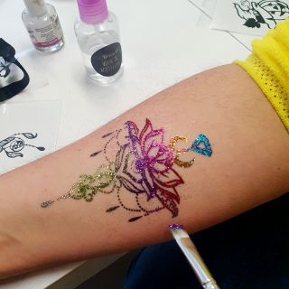 Body schmink studio combi workshops glitter tattoo 3
